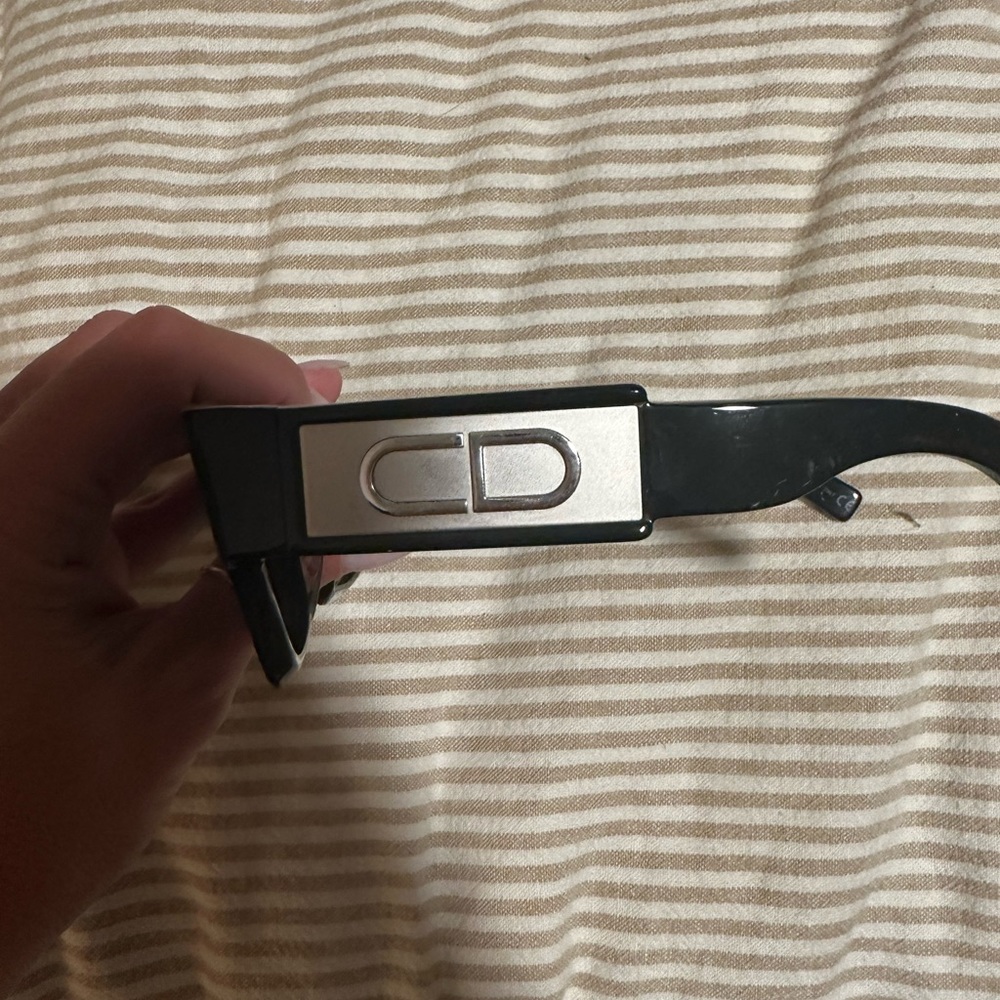 Dior sunglasss authentic